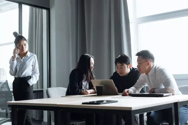 正視生理與心理壓力|《你以為的應該,其實都大可不必:停止「再加把勁」,突破生存困境》|鄧琇文健康管理師讀後心得